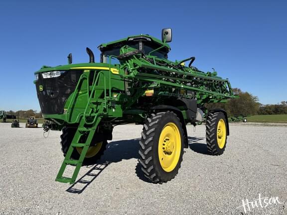 Image of John Deere 410R equipment image 1