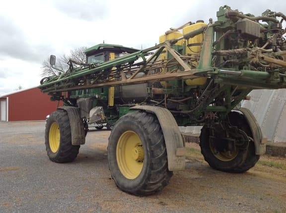 Image of John Deere 410R equipment image 3