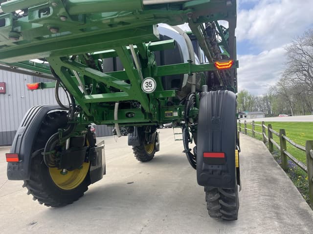 Image of John Deere 410R equipment image 4