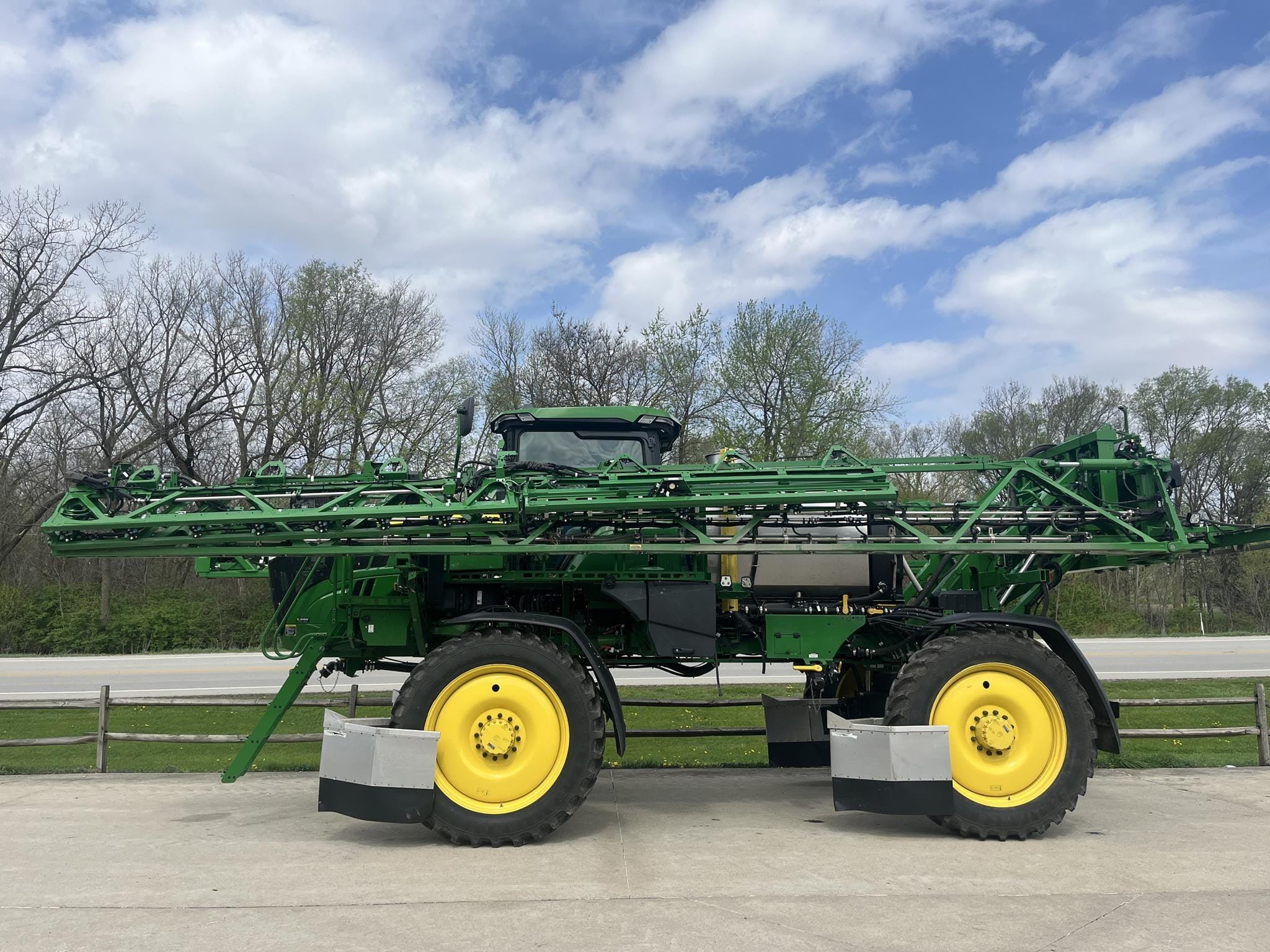 2025 John Deere 410R Equipment Image0