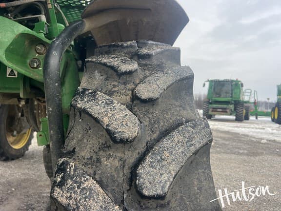 Image of John Deere 410R equipment image 4