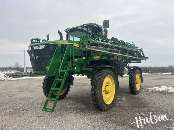 Image of John Deere 410R equipment image 1