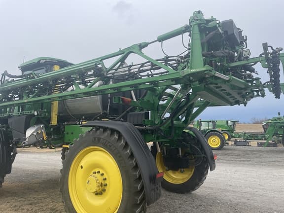 Image of John Deere 410R equipment image 4