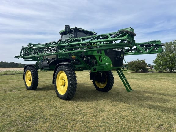 2025 John Deere 410R Equipment Image0