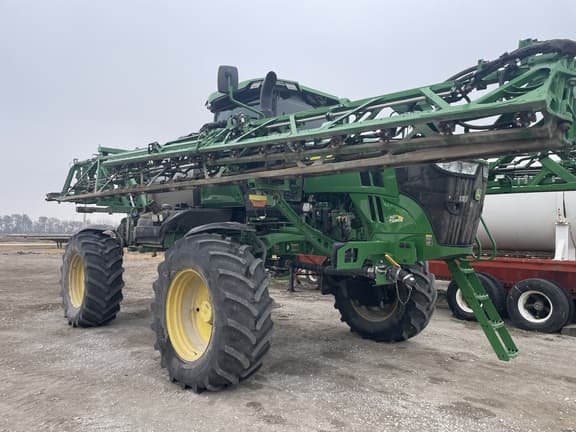 Image of John Deere 410R equipment image 1