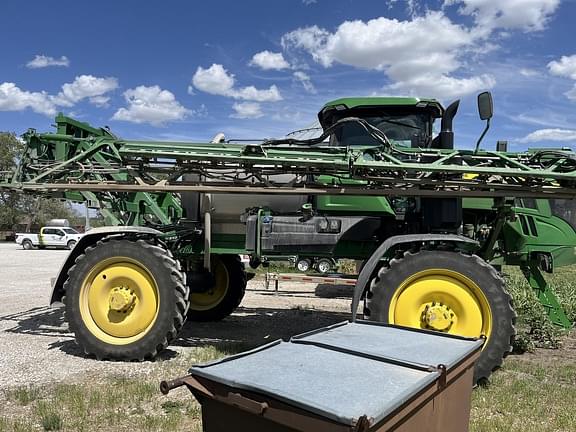 Image of John Deere 410R equipment image 3