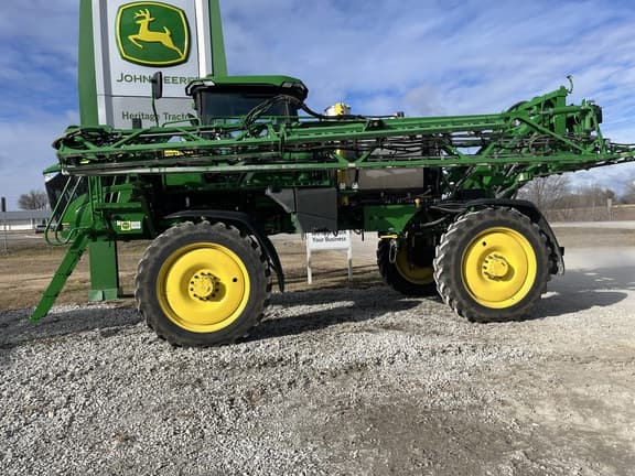 Image of John Deere 410R equipment image 1