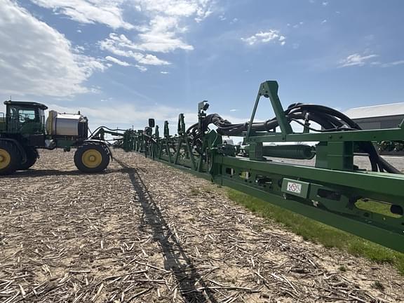 Image of John Deere 410R equipment image 1