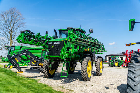 Image of John Deere 410R Primary image