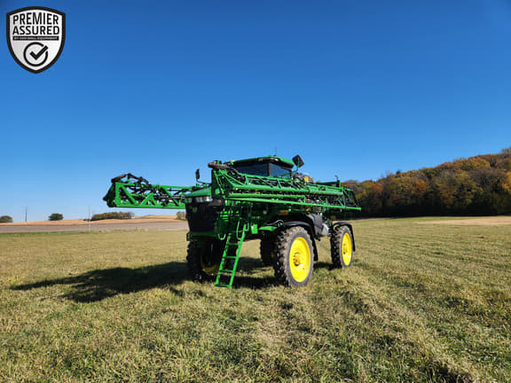 Image of John Deere 412R equipment image 3