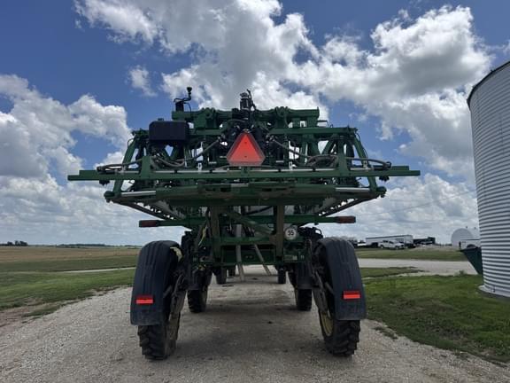 Image of John Deere 412R equipment image 3