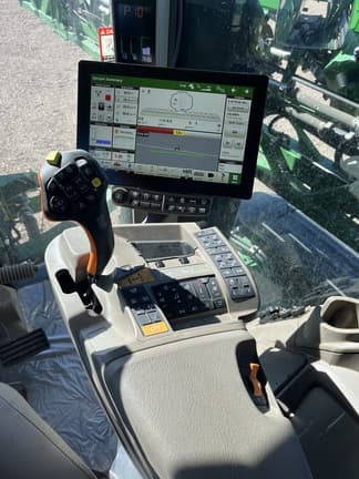 Image of John Deere 412R equipment image 2