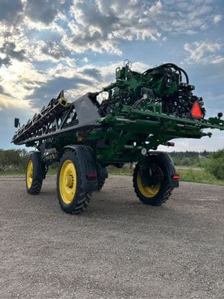 Image of John Deere 412R equipment image 2