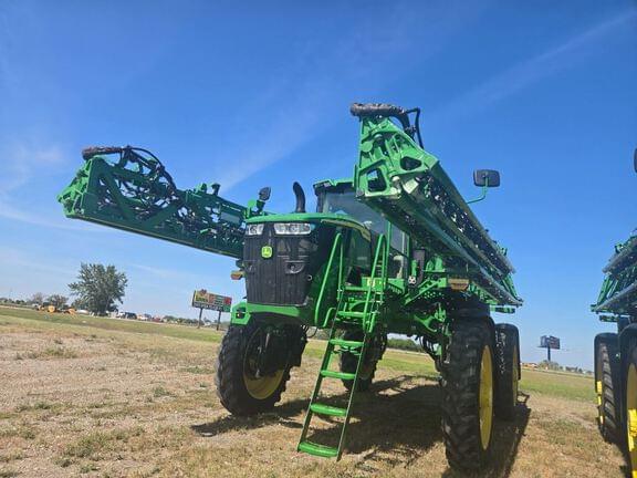 Image of John Deere 412R equipment image 1