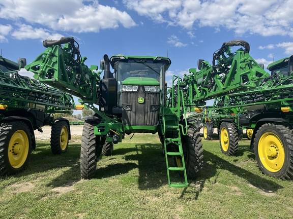 Image of John Deere 412R equipment image 1