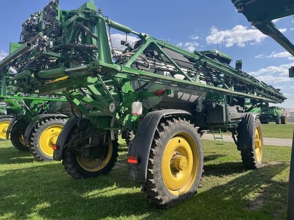Image of John Deere 412R equipment image 3