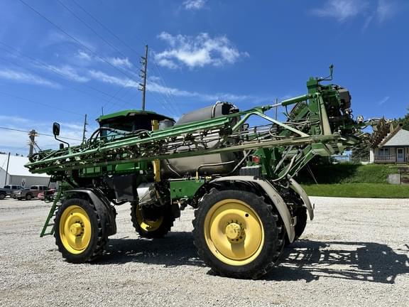 Image of John Deere 412R equipment image 3