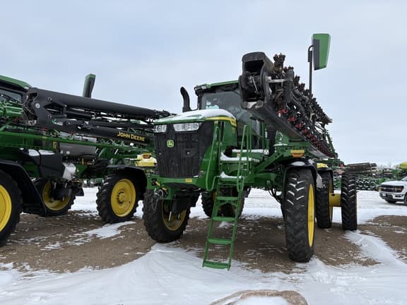 Image of John Deere 412R equipment image 1