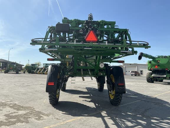 Image of John Deere 412R equipment image 3