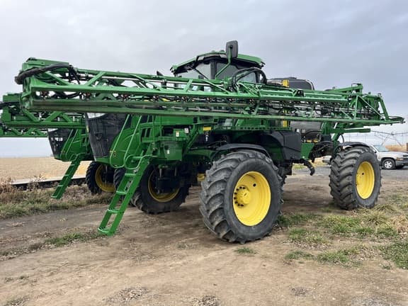 Image of John Deere 412R Primary image