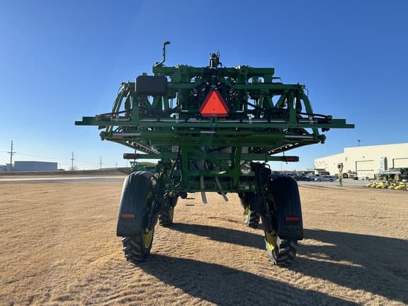 Image of John Deere 412R equipment image 3