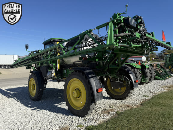 Image of John Deere 412R equipment image 2