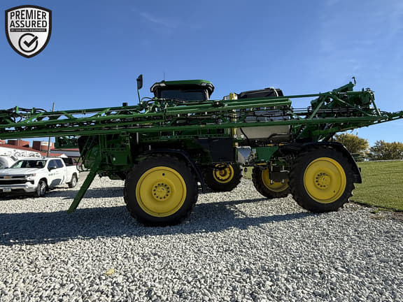 Image of John Deere 412R equipment image 1