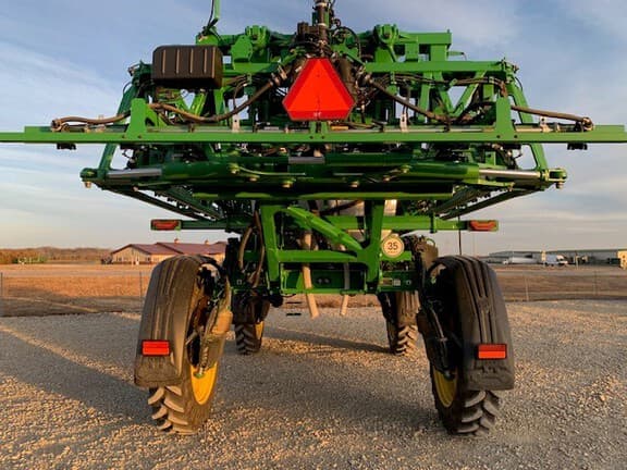 Image of John Deere 412R equipment image 3