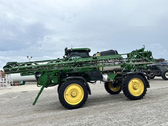 Image of John Deere 412R equipment image 1