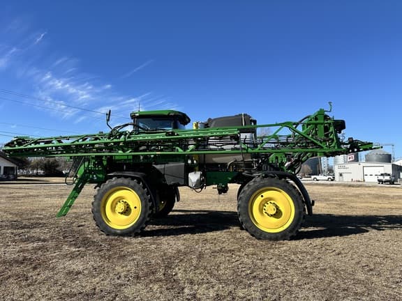 Image of John Deere 412R equipment image 2