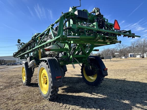 Image of John Deere 412R equipment image 4