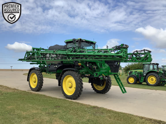 Image of John Deere 412R equipment image 2