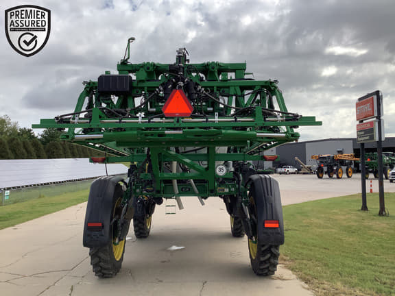 Image of John Deere 412R equipment image 4