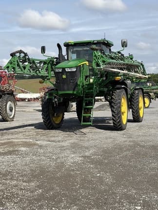 Image of John Deere 412R equipment image 4