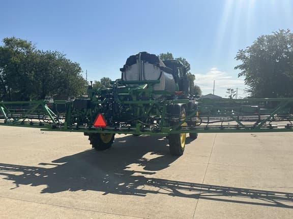 Image of John Deere 412R equipment image 2