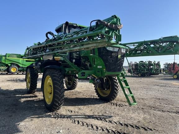 Image of John Deere 412R equipment image 2