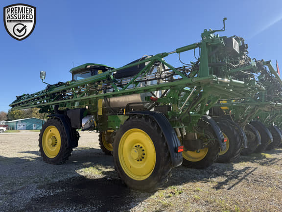 Image of John Deere 412R equipment image 1