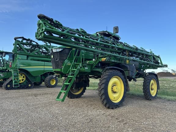Image of John Deere 412R equipment image 1