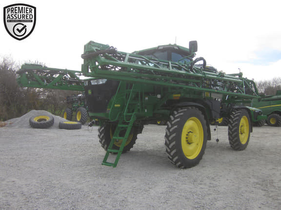 Image of John Deere 412R equipment image 1
