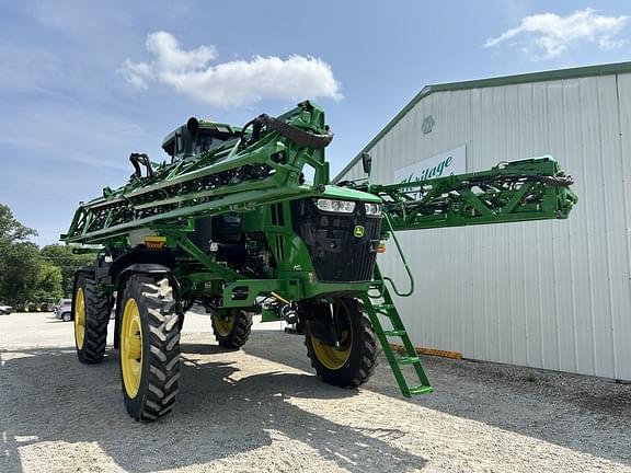 Image of John Deere 412R equipment image 1