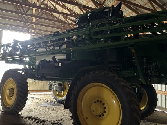 Image of John Deere 412R equipment image 1