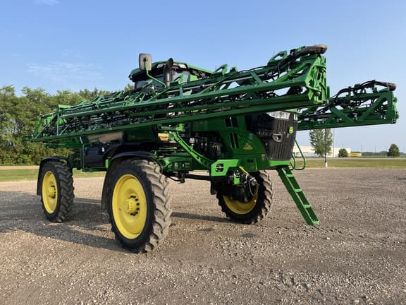 Image of John Deere 412R equipment image 2