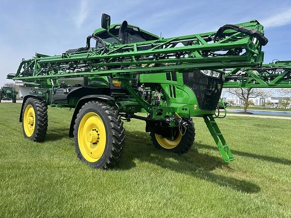 Image of John Deere 412R Primary image