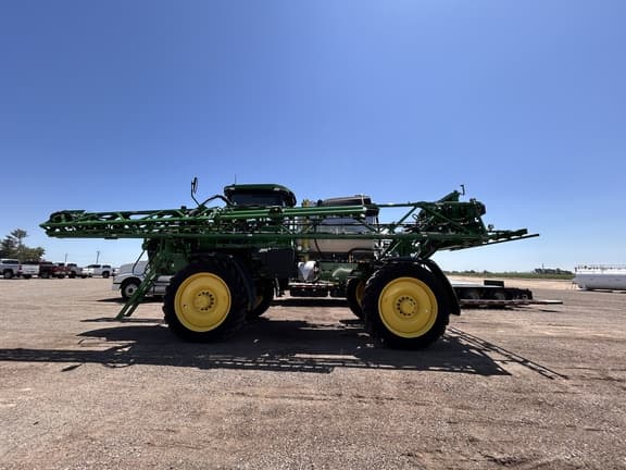 Image of John Deere 412R equipment image 3