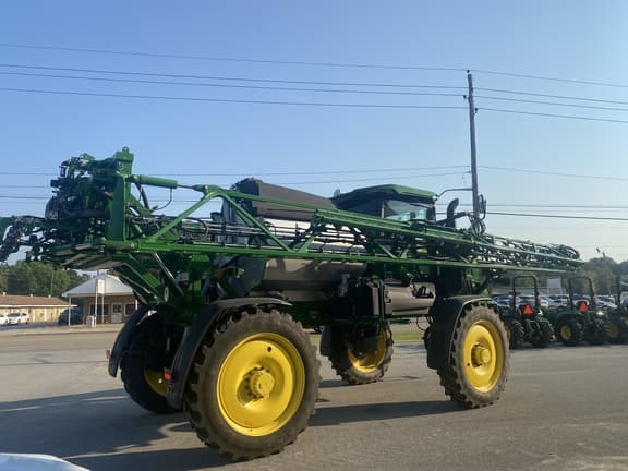 Image of John Deere 412R equipment image 3