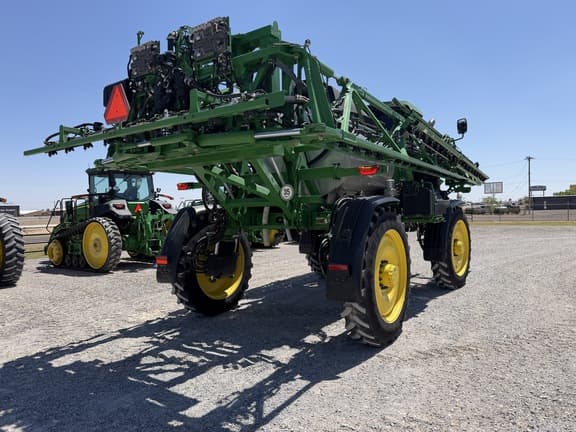 Image of John Deere 412R equipment image 4