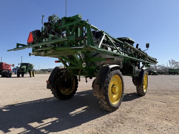 Image of John Deere 412R equipment image 4