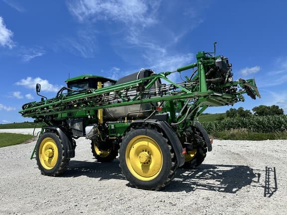 Image of John Deere 412R equipment image 3