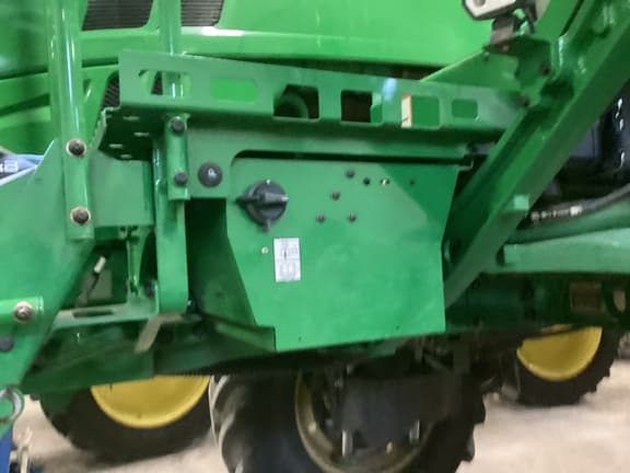 Image of John Deere 412R equipment image 4