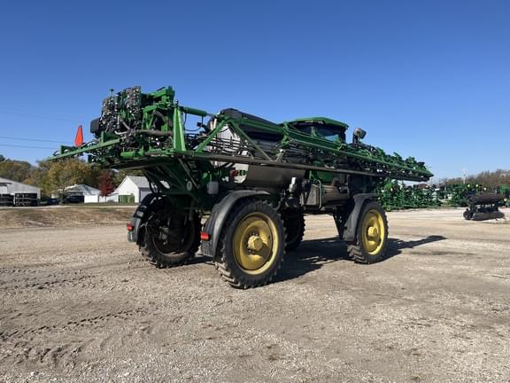 Image of John Deere 412R equipment image 2